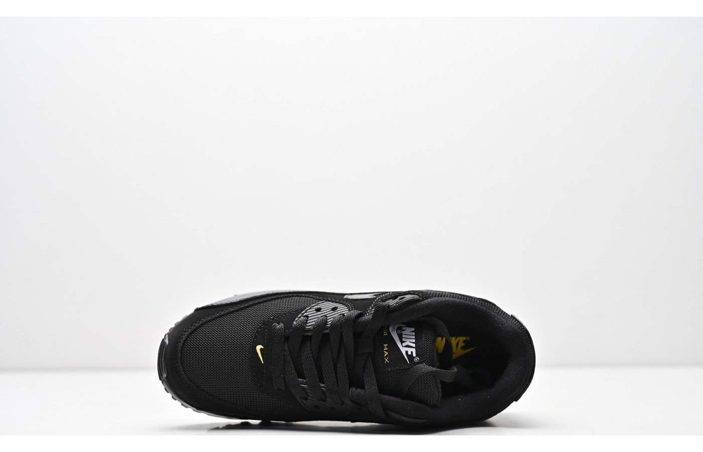 Nike Air Max 90 – Noir Logo Jaune