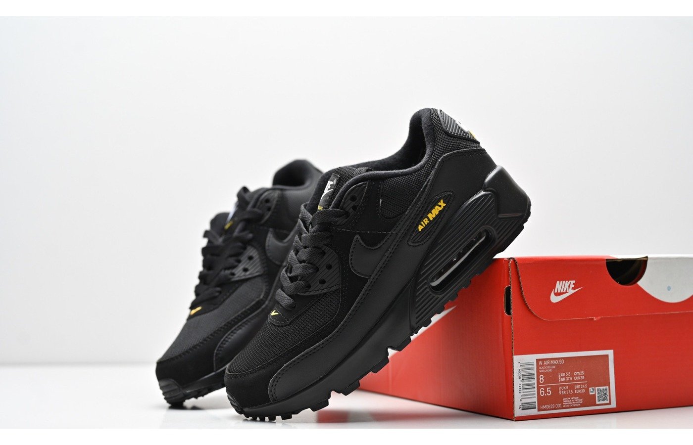 Nike Air Max 90 – Noir Logo Jaune
