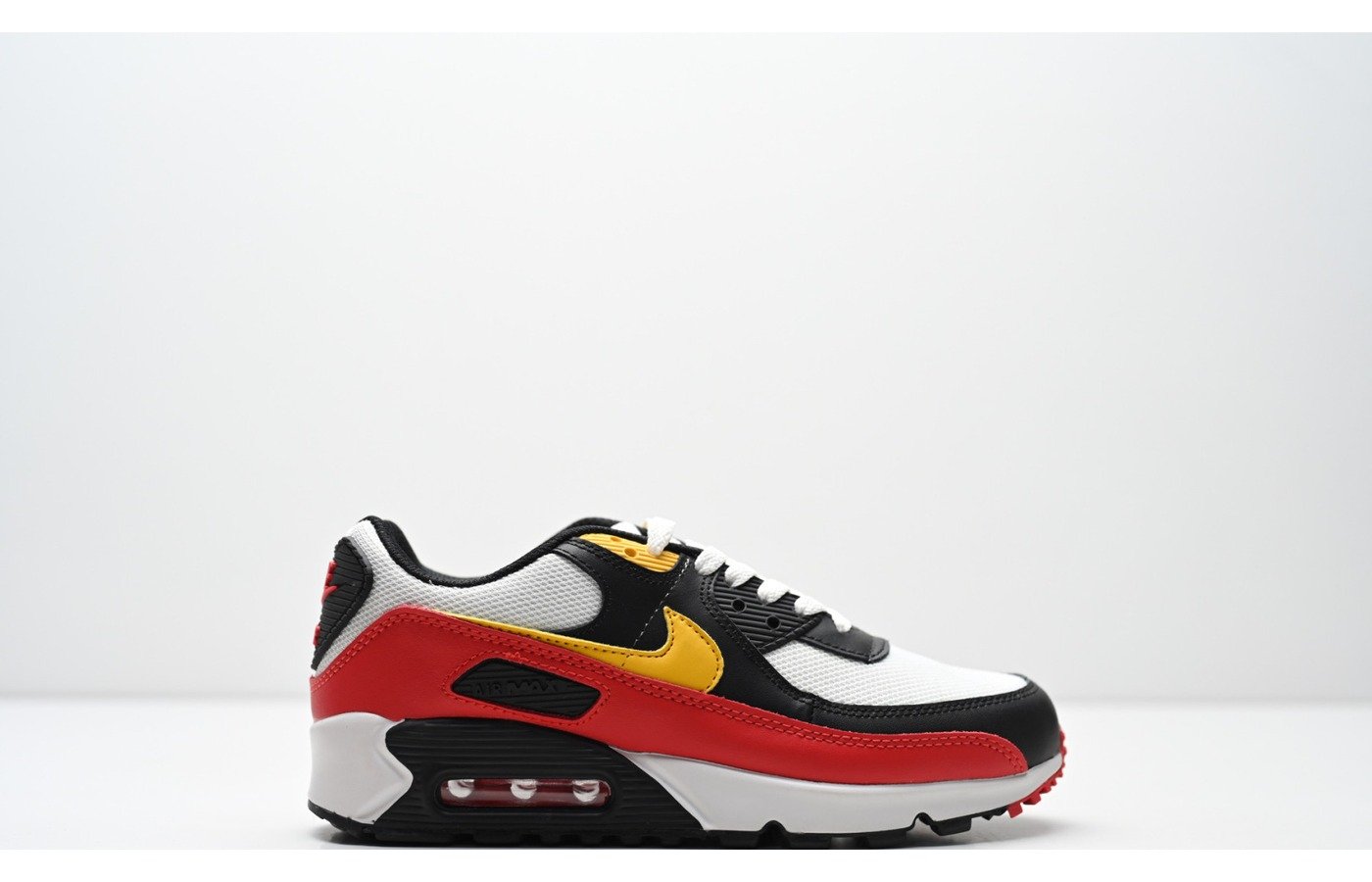 Nike Air Max 90 – Rouge Noir Jaune et Blanc