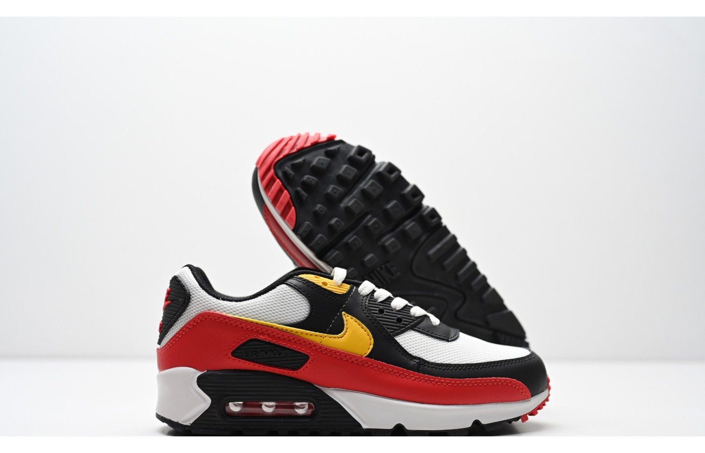 Nike Air Max 90 – Rouge Noir Jaune et Blanc