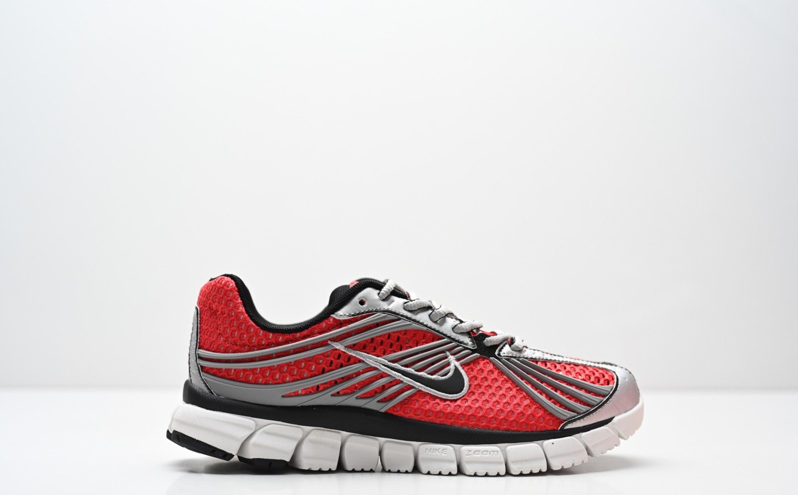 Nike Initiator