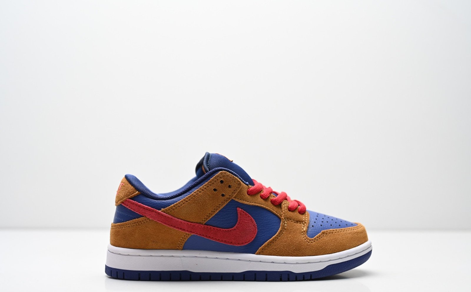 Nike Dunk Low Retro