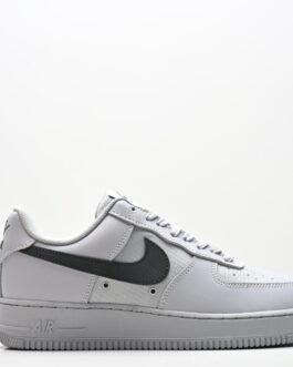 Nike Air Force 1 '07