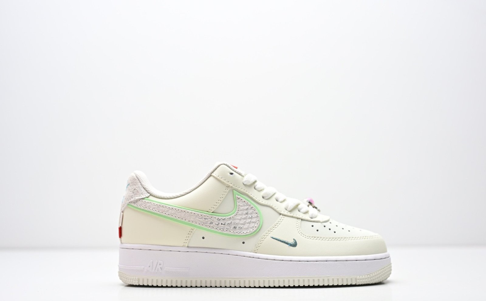 Nike Air Force 1 '07