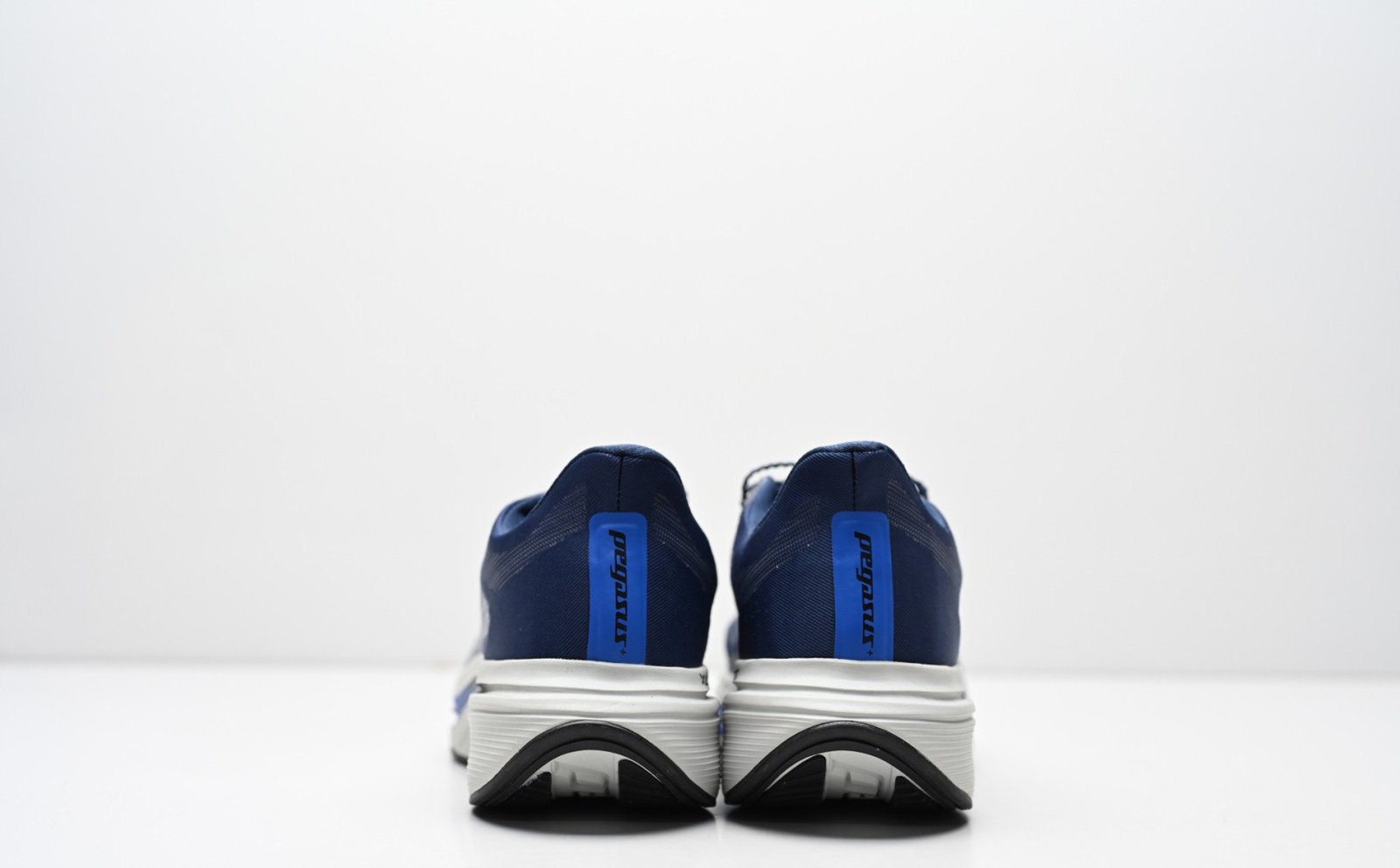 Nike ZoomX Invincible Run 3