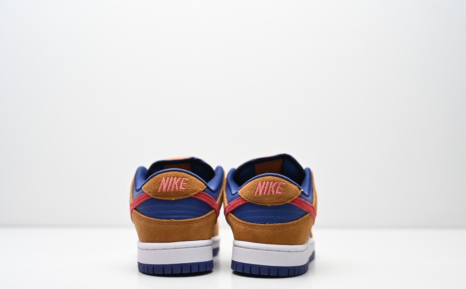 Nike Dunk Low Retro