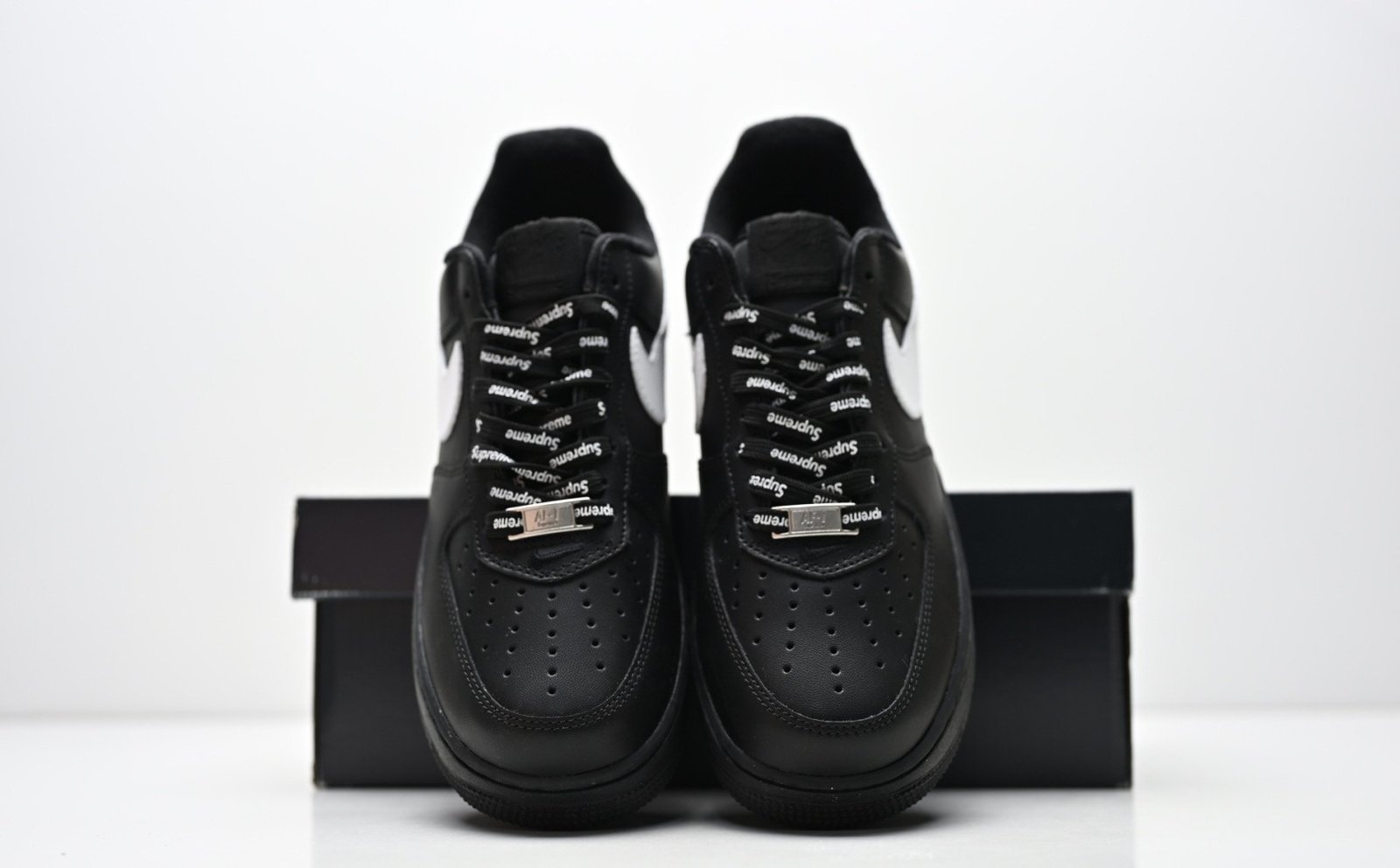 Nike Air Force 1 '07