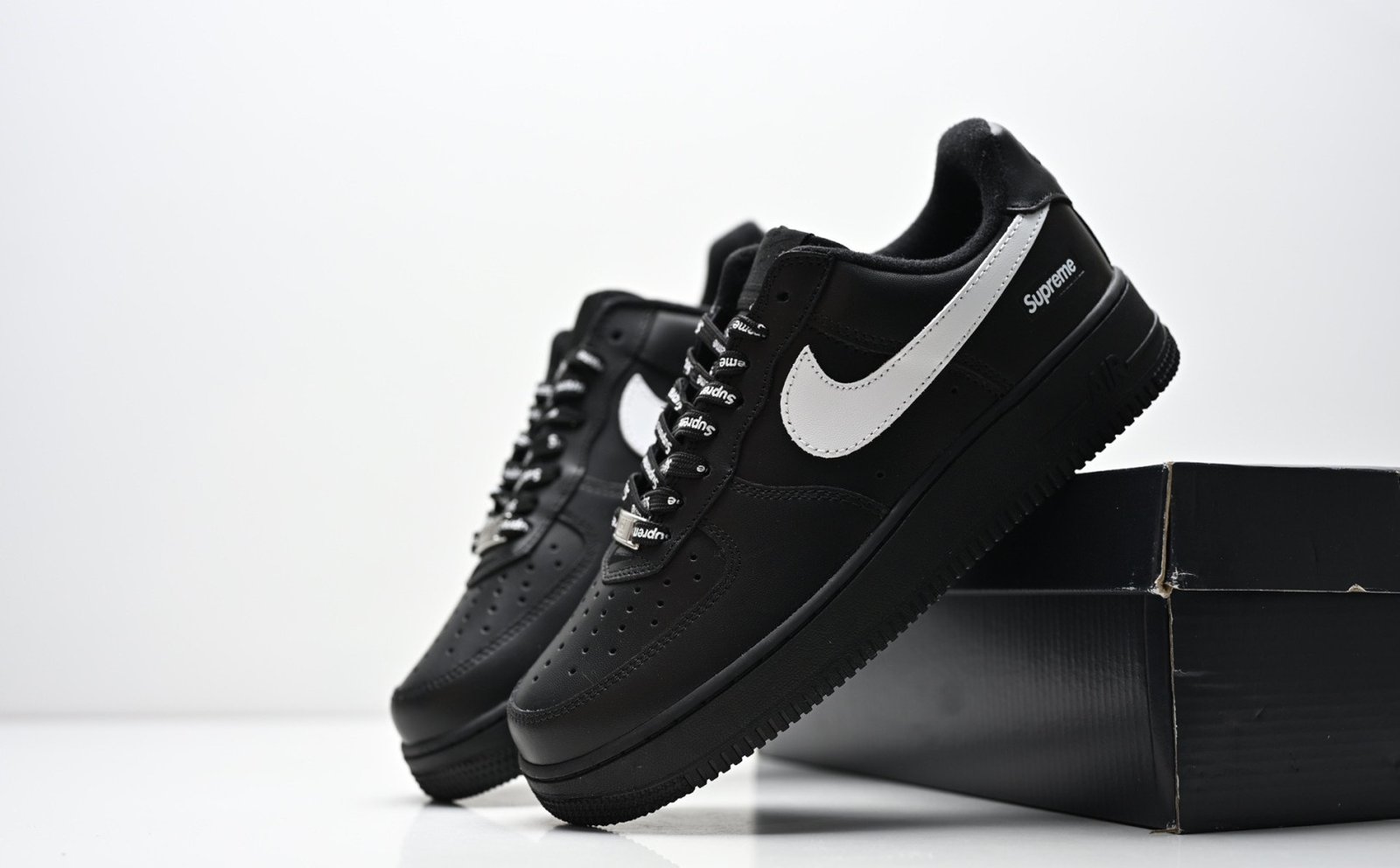 Nike Air Force 1 '07