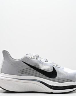 Nike ZoomX Invincible Run 3