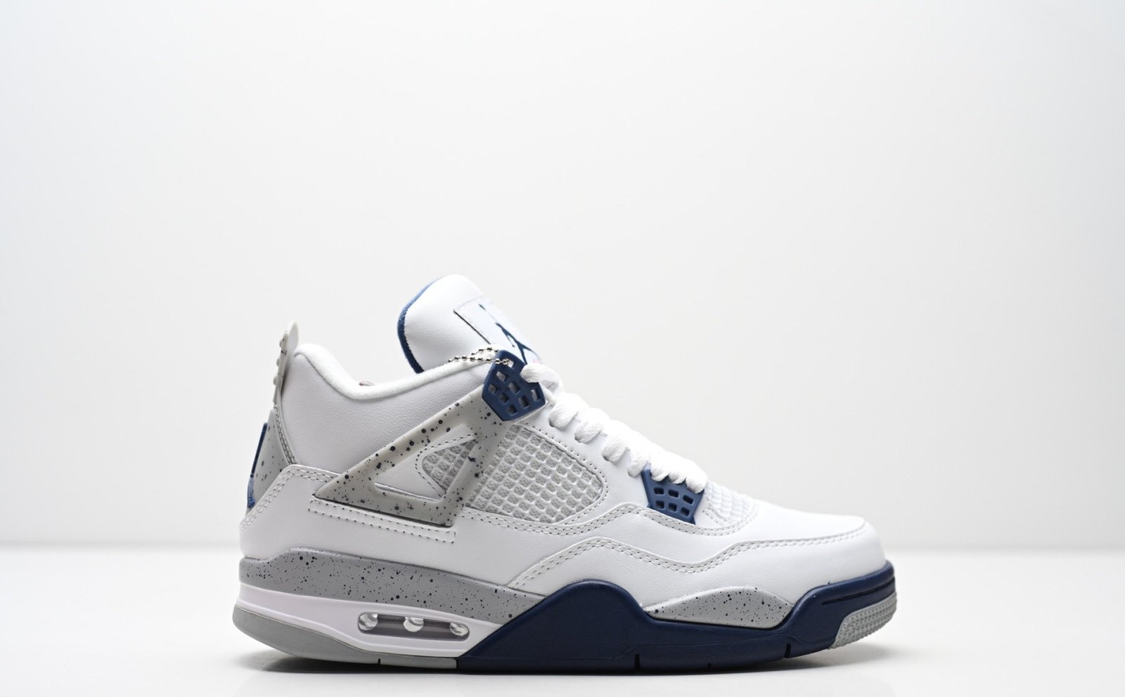 Air Jordan 4