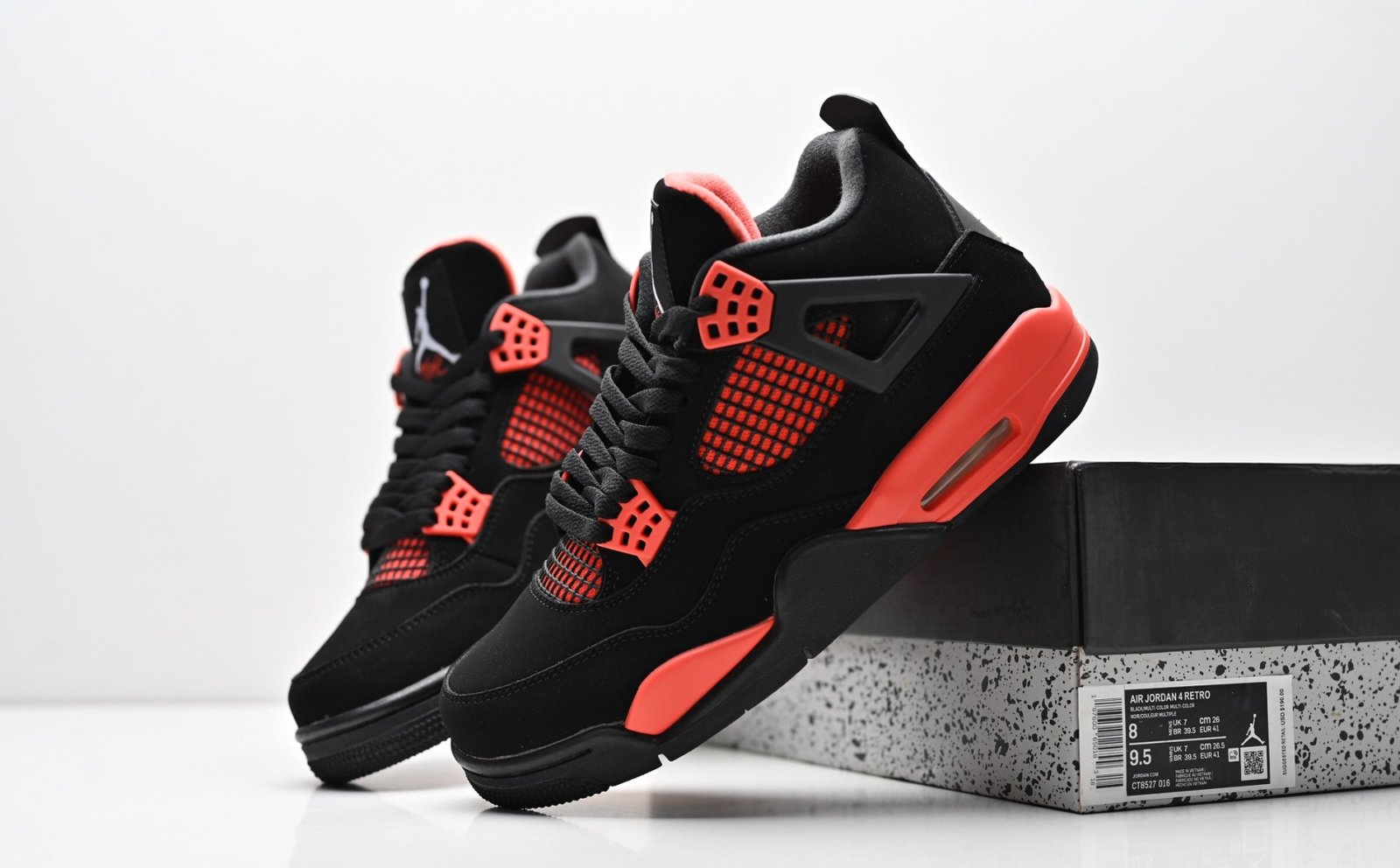 Air Jordan 4