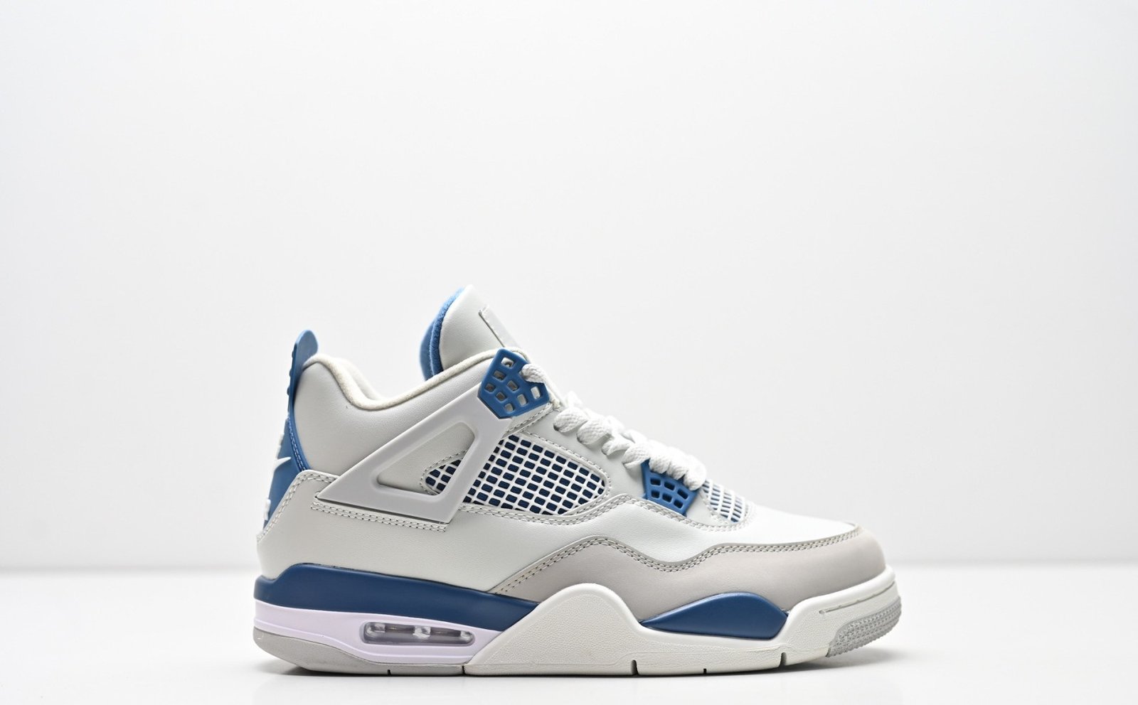 Air Jordan 4