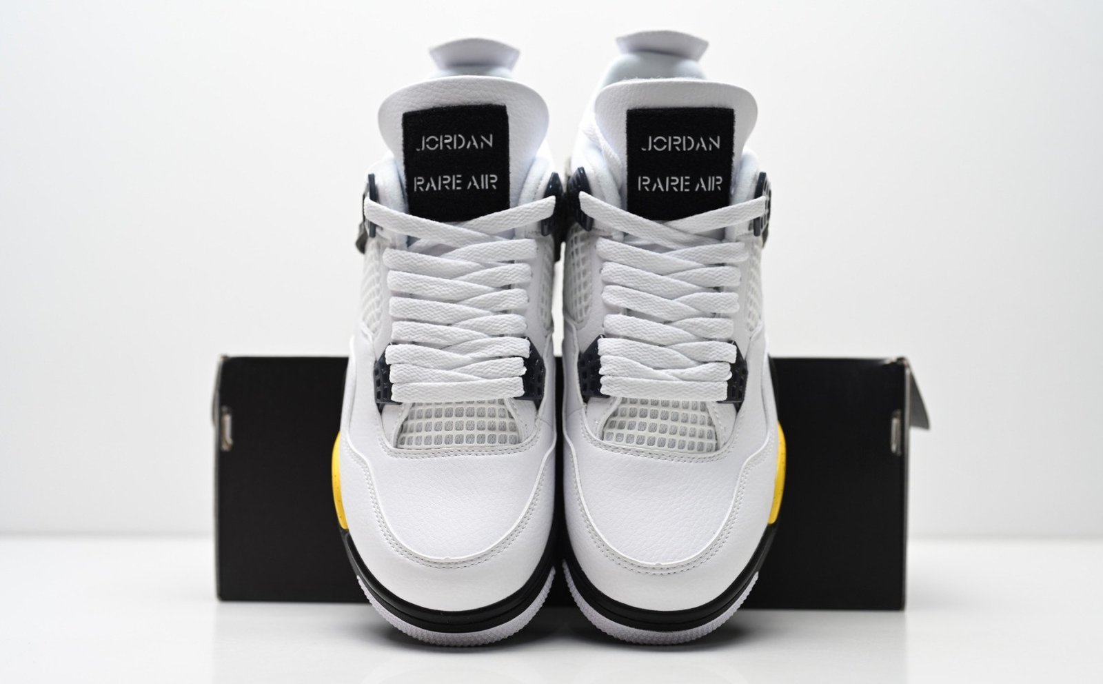 Air Jordan 4