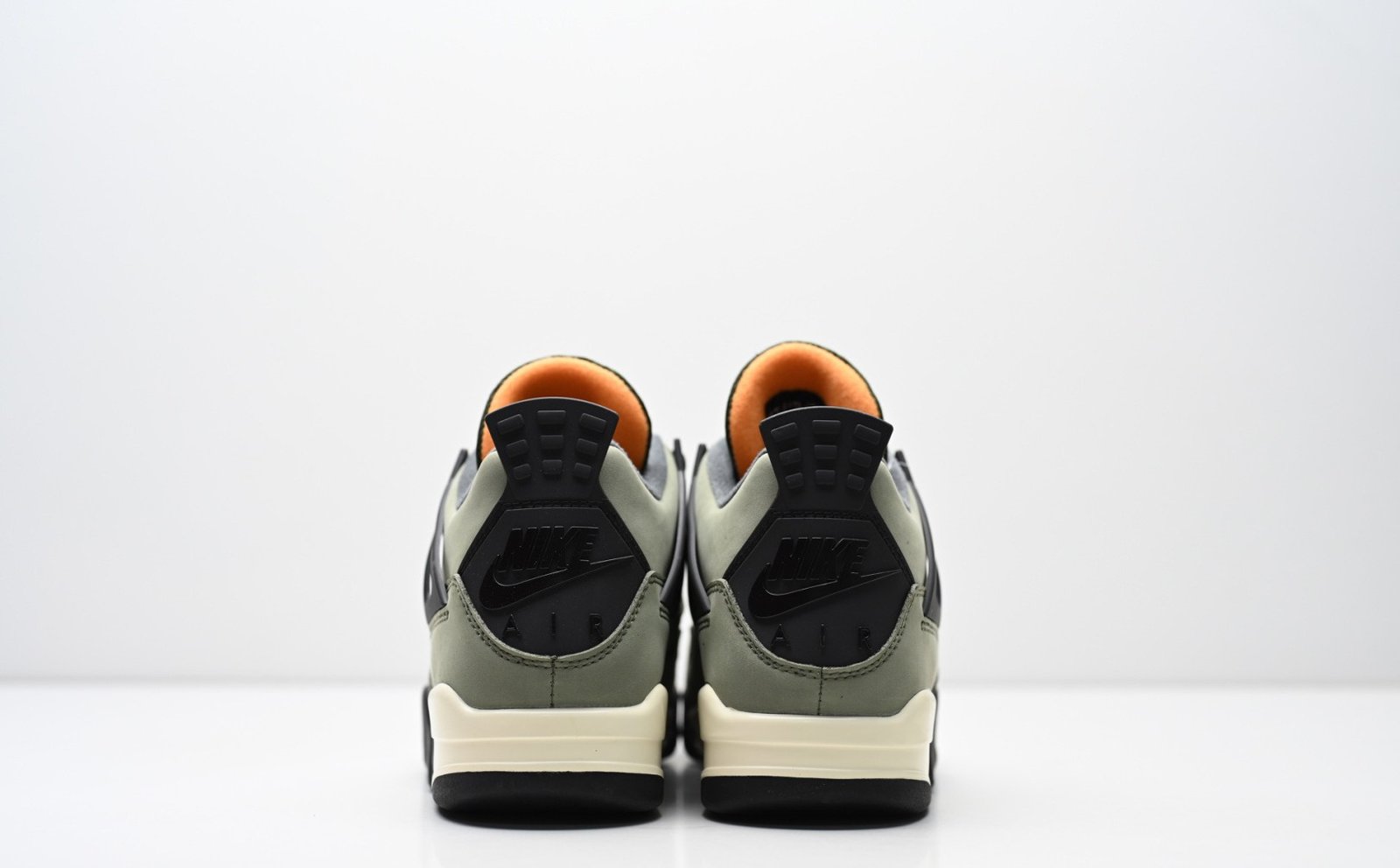 Air Jordan 4