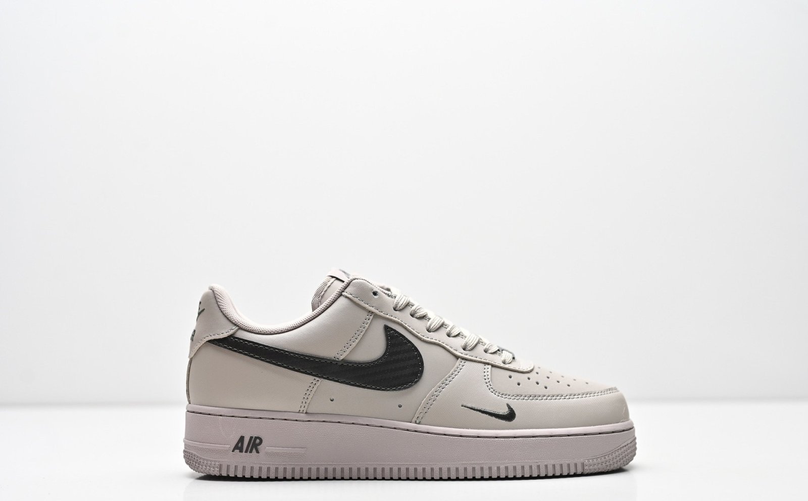 Nike Air Force 1 '07