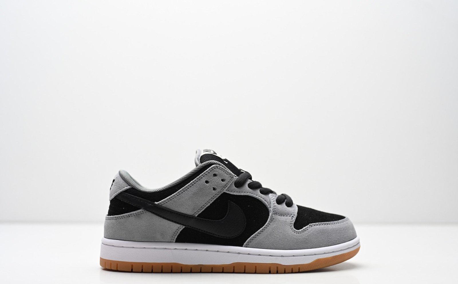 Nike Dunk Low Retro