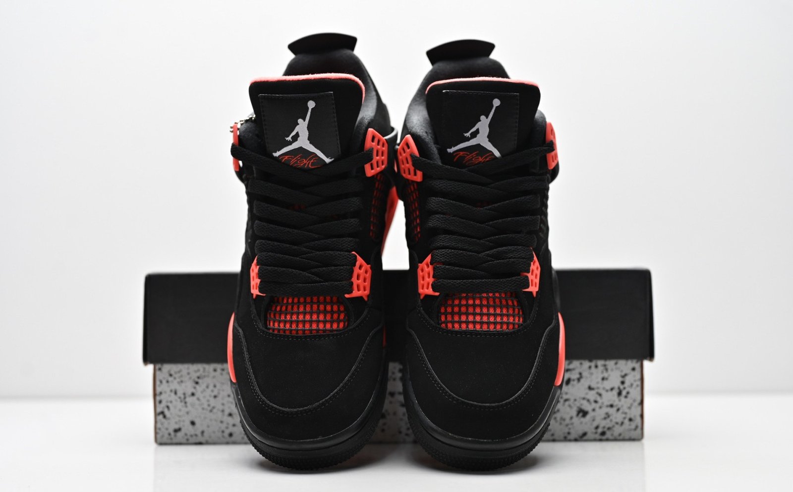 Air Jordan 4