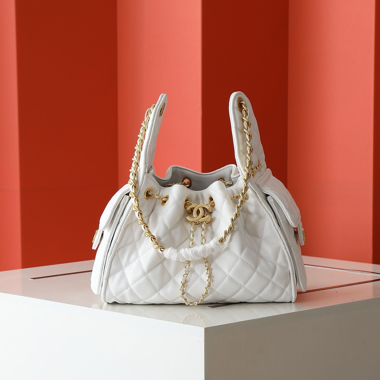 Chanel 22 Bag – Blanc – chaîne dorée