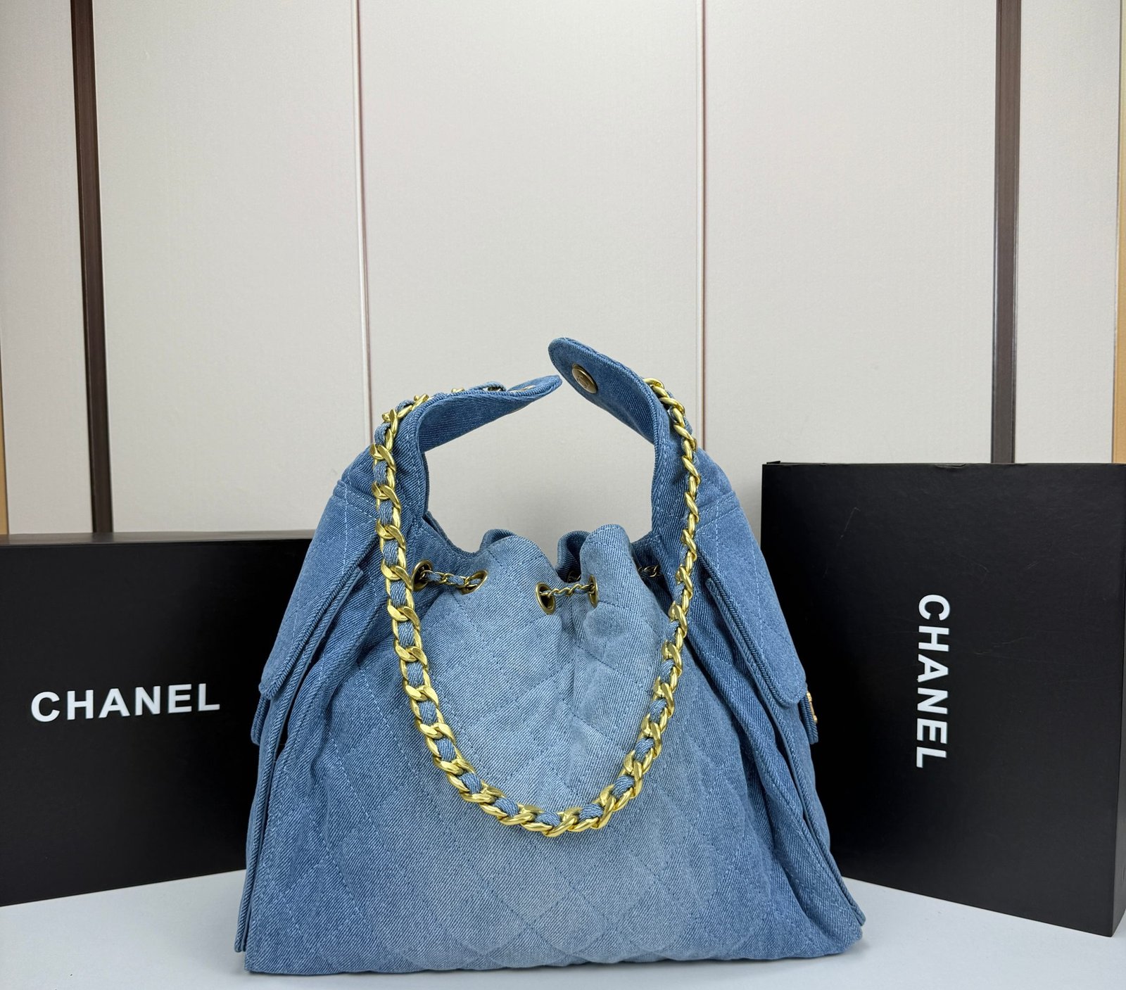 Chanel 22 Bag Denim – Bleu denim – chaîne dorée