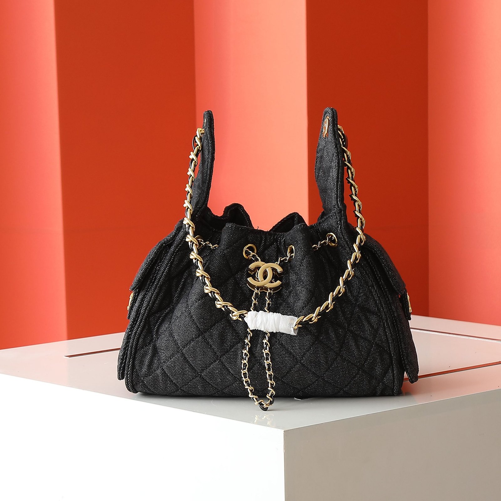 Chanel 22 Bag – Noir – chaîne dorée