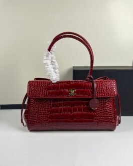 Chanel Coco Handle Croco – Rouge