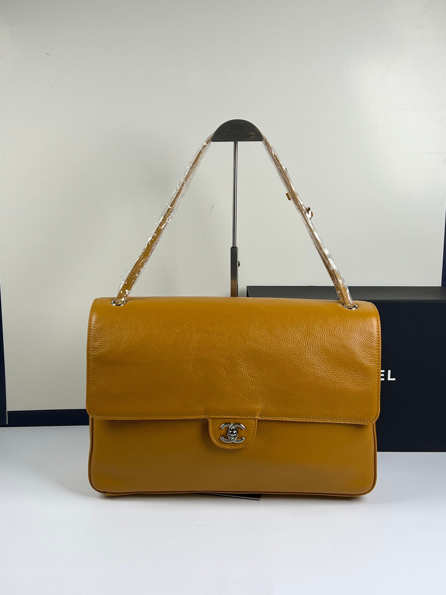 Chanel Flap Bag – Ocre – fermoir argenté