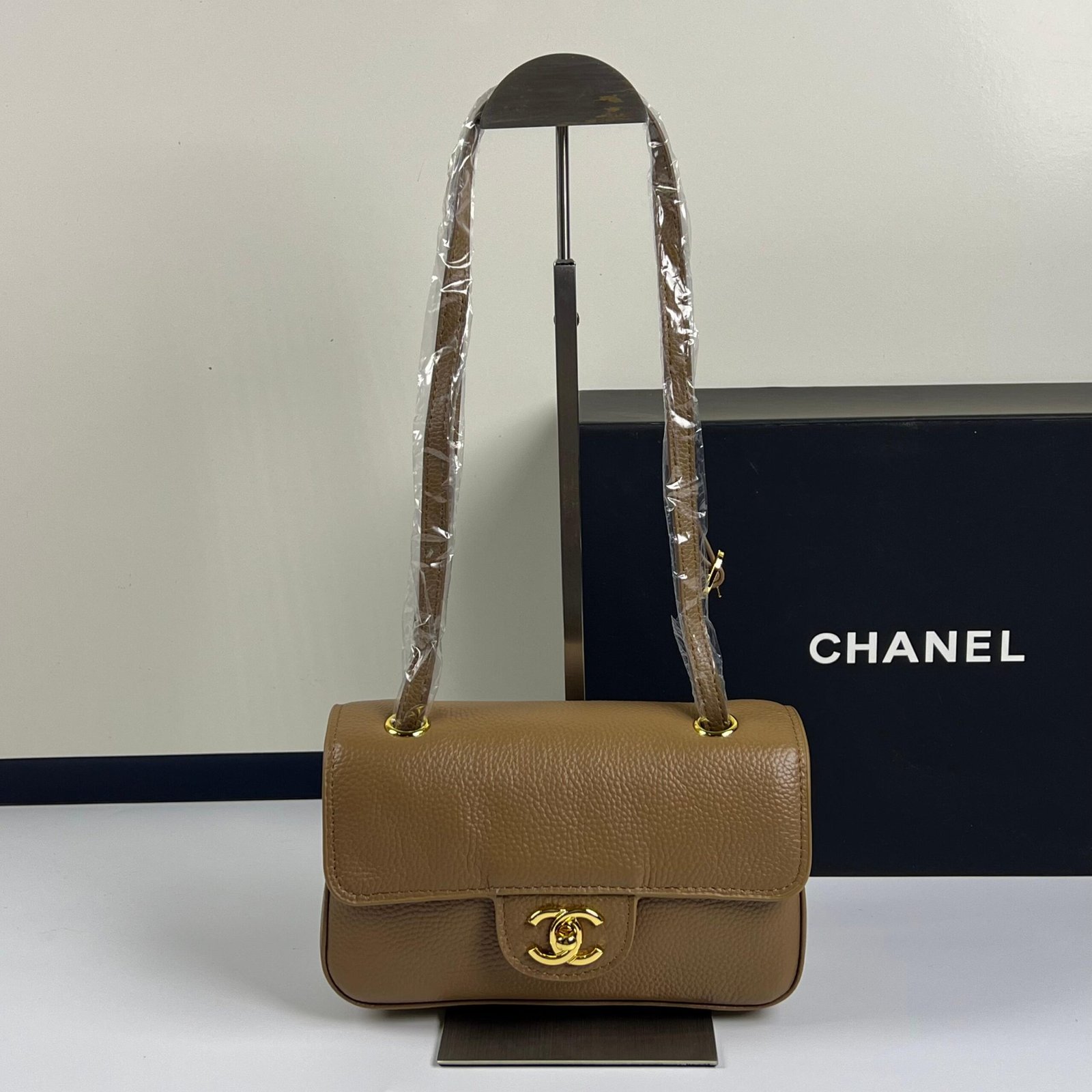Chanel Mini Flap Bag – Camel – fermoir doré