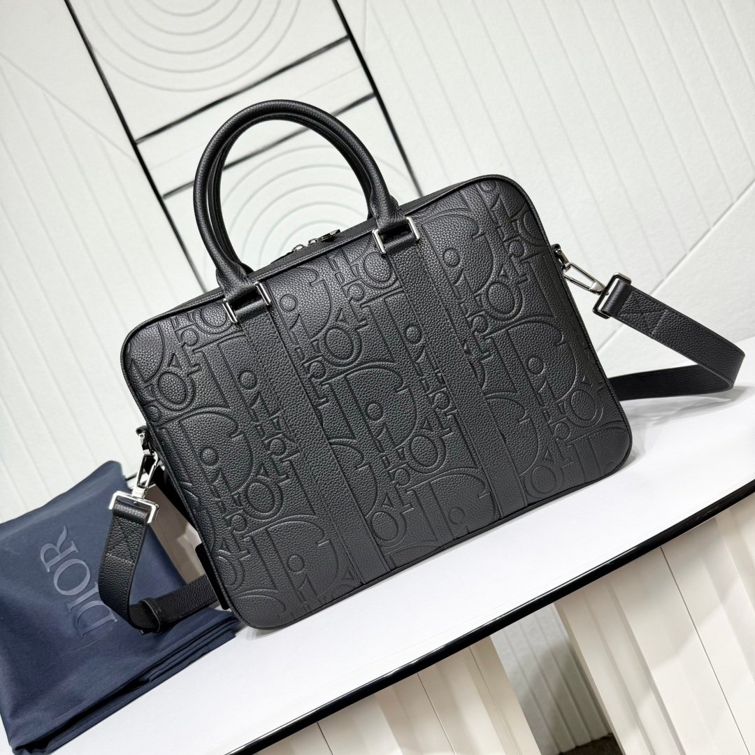 Dior Briefcase Dior Oblique embossée – Noir