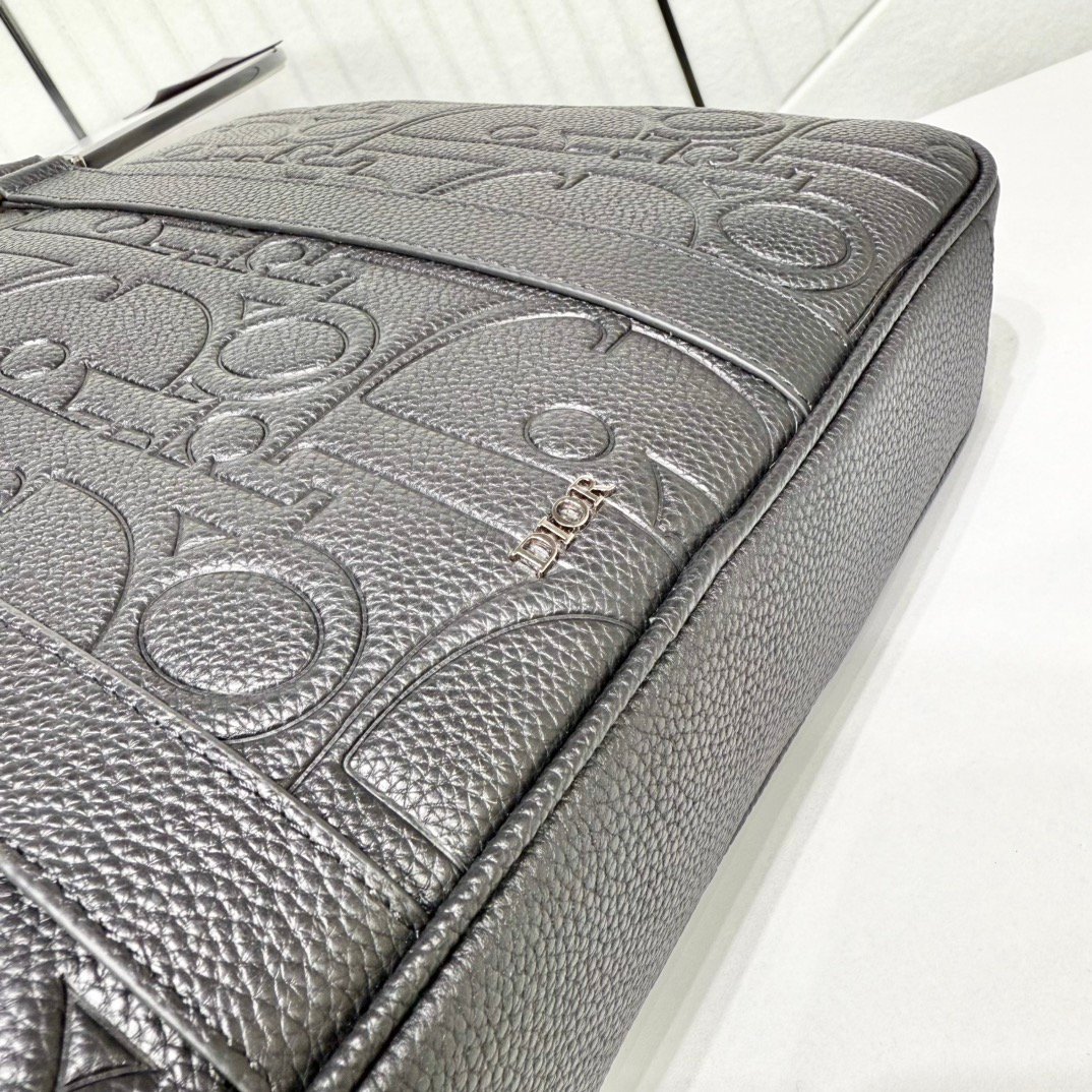 Dior Briefcase Dior Oblique embossée – Noir