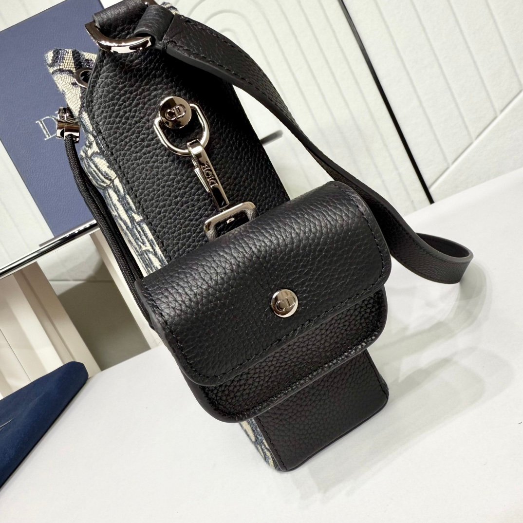 Dior Drawstring Bag Oblique – Noir et gris