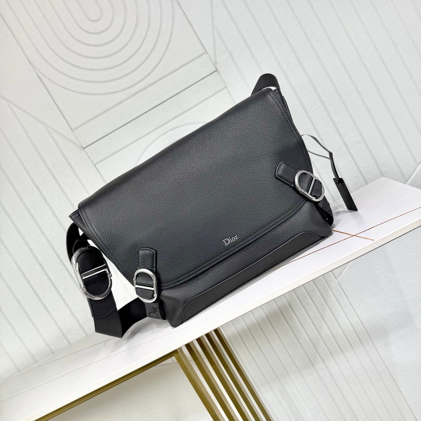 Dior Messenger CD Buckle – Noir