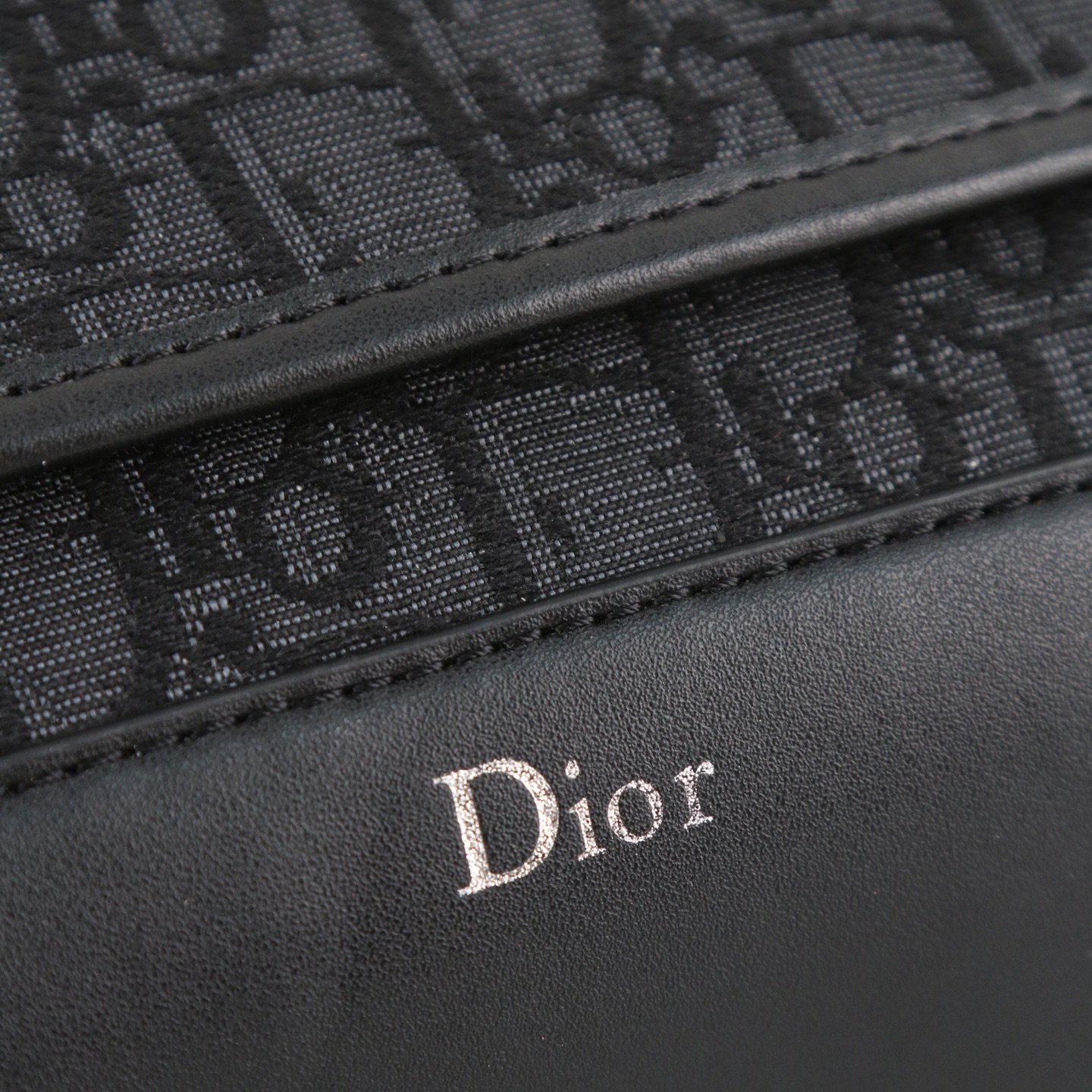 Dior Messenger compact – Noir