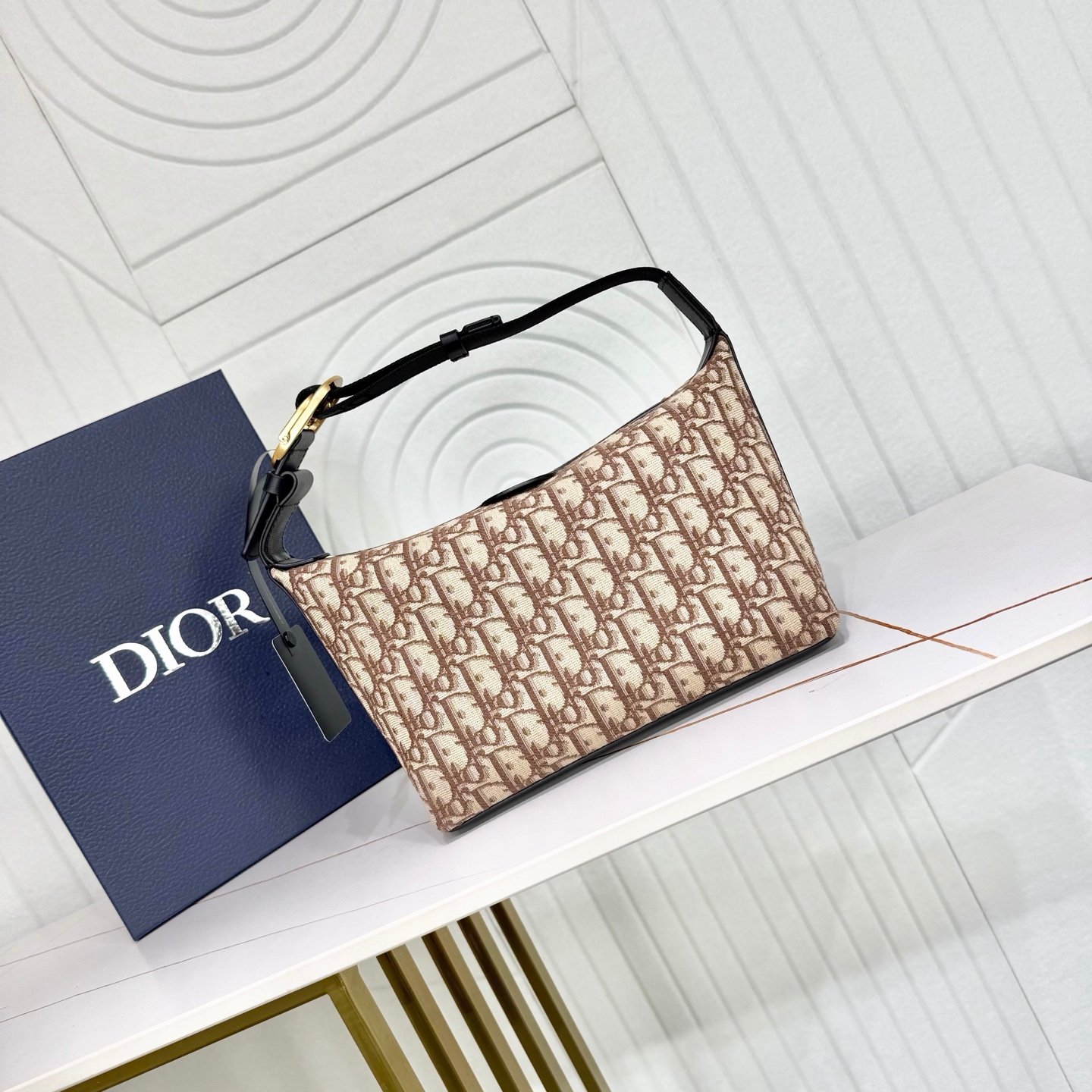 Dior Multi-Pocket Crossbody Oblique – Marron