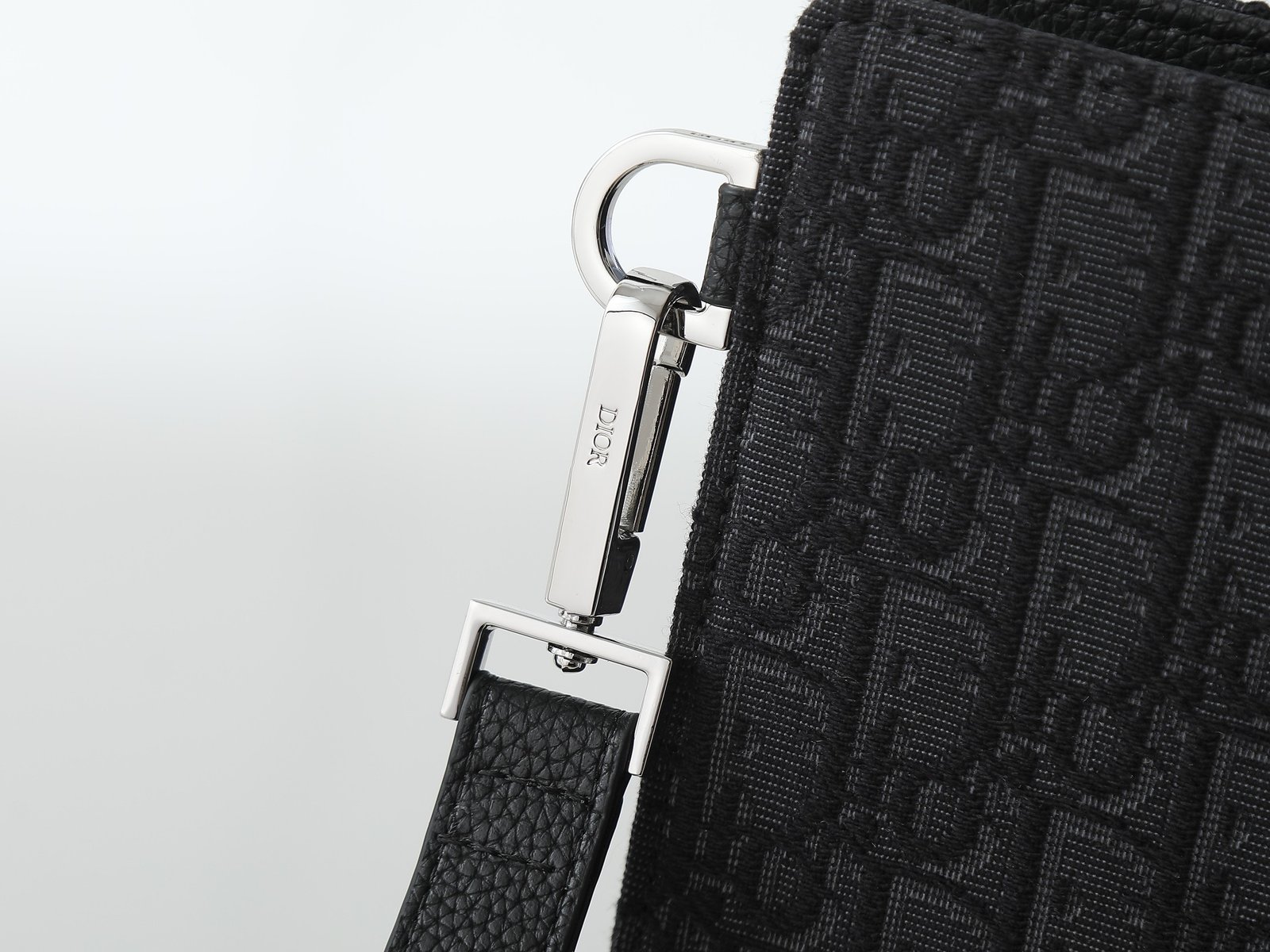 Dior Pochette jacquard compacte – Noir