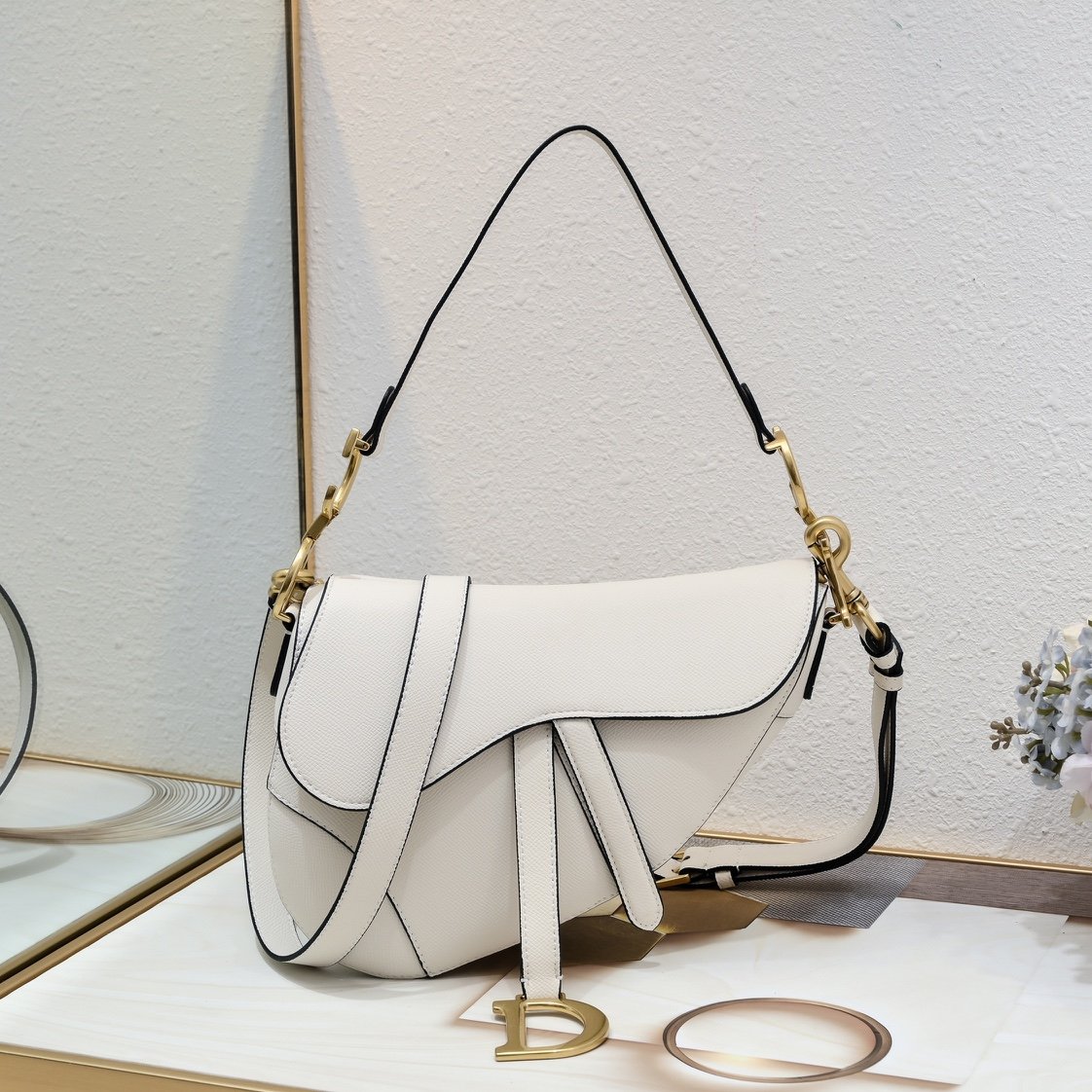 Dior Saddle cuir – Blanc