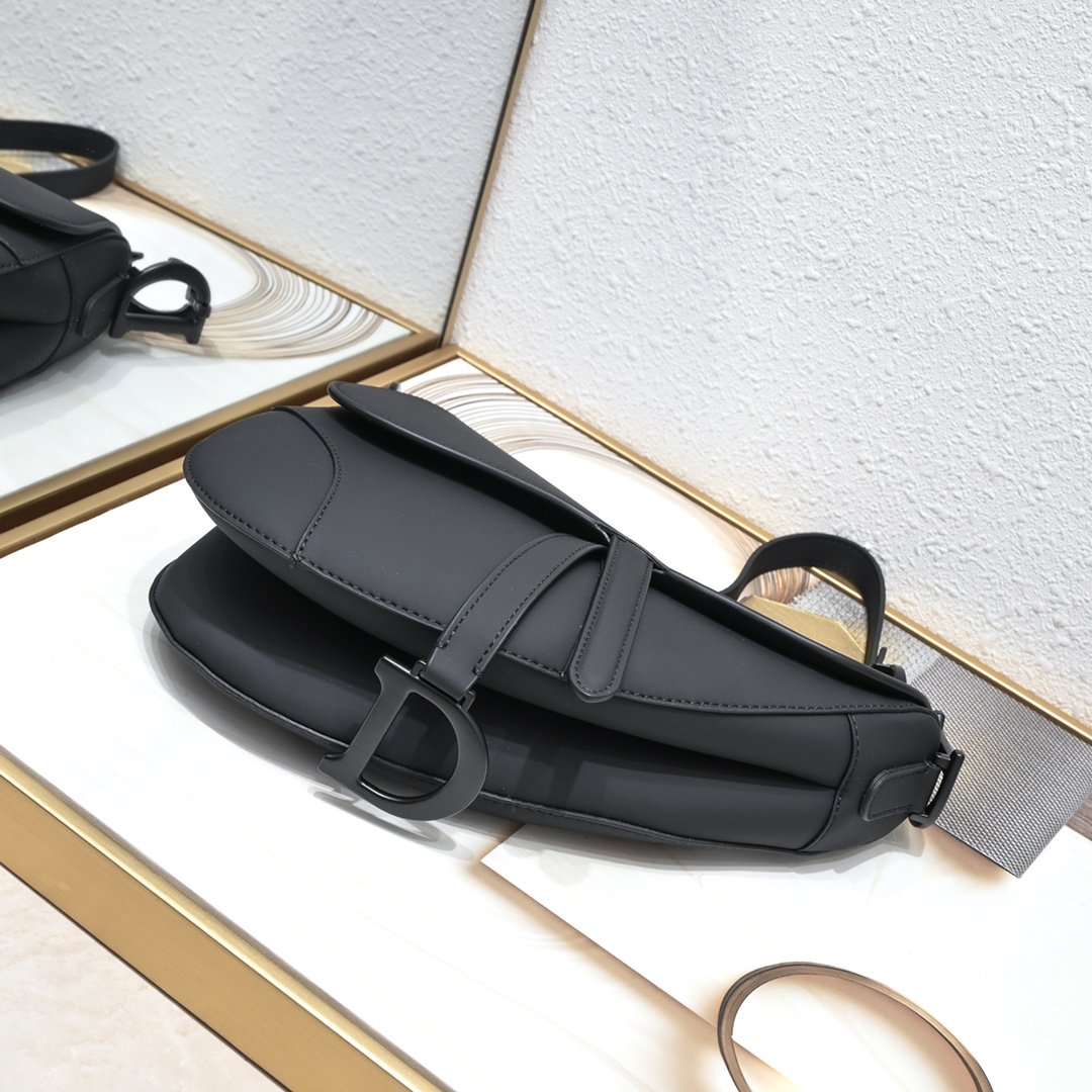 Dior Saddle cuir – Noir – sangle large