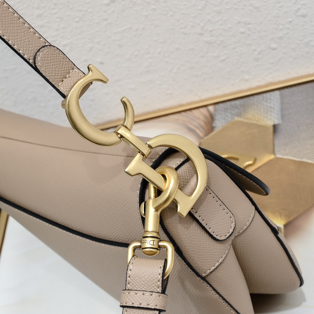 Dior Saddle cuir – Taupe