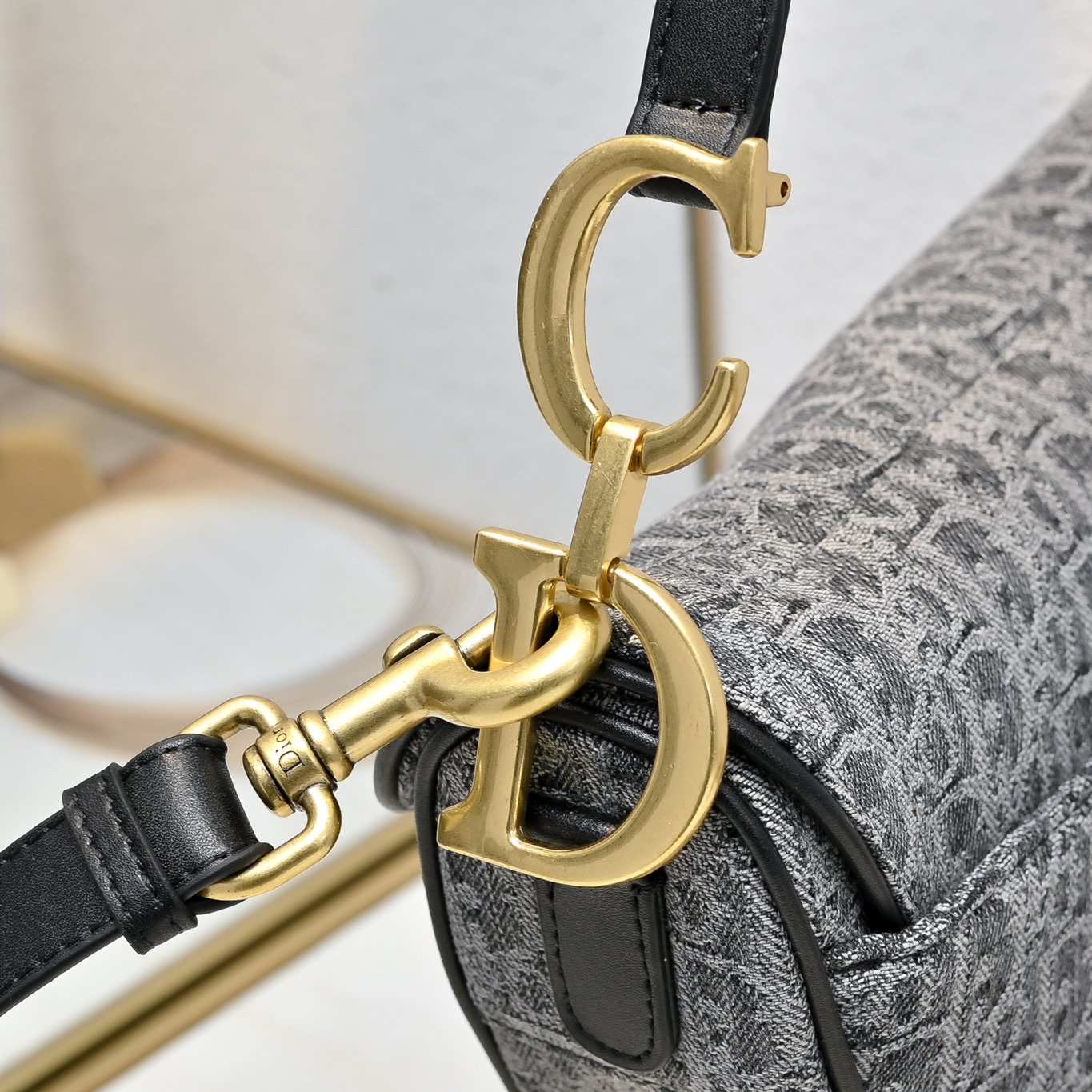 Dior Saddle Oblique – Gris