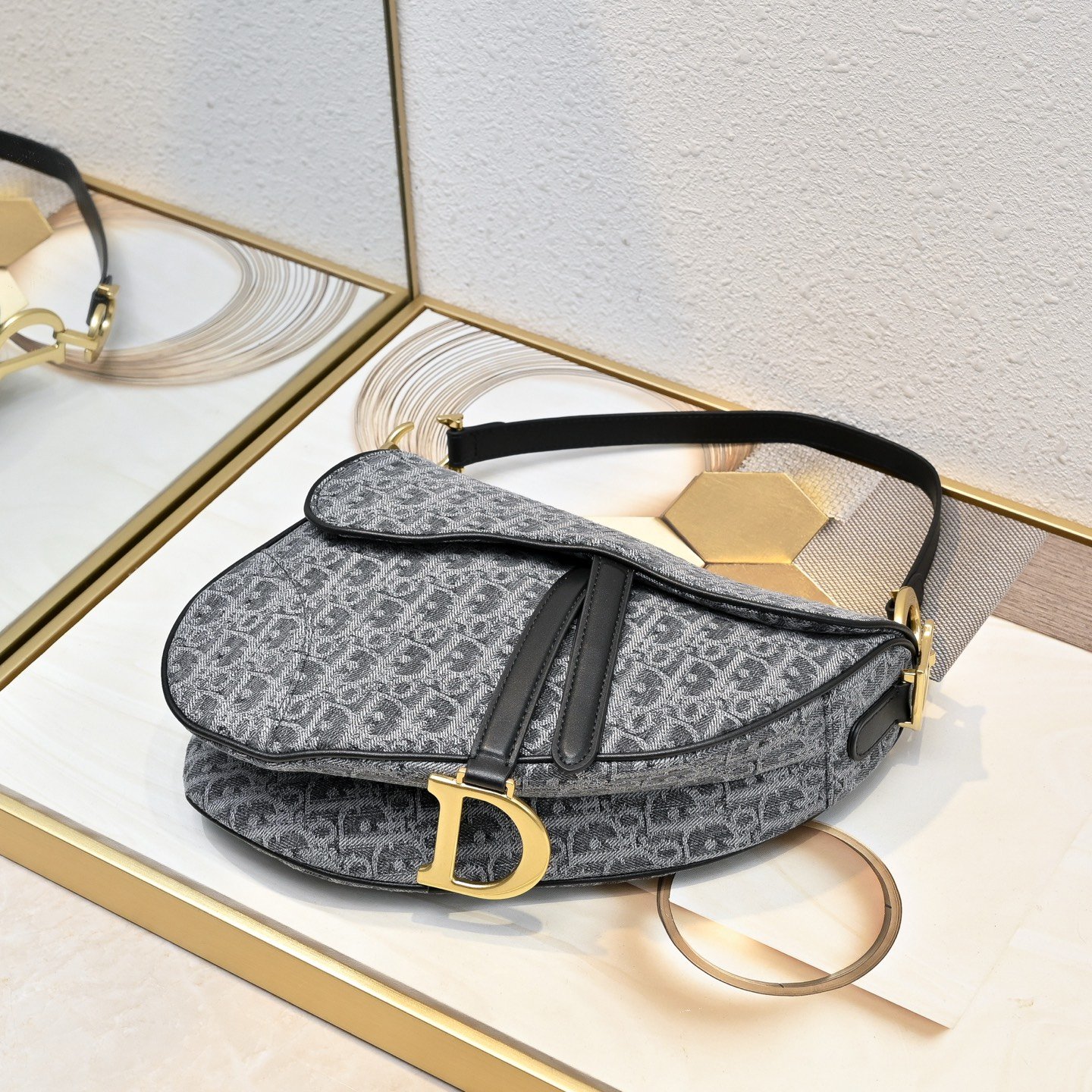 Dior Saddle Oblique – Gris