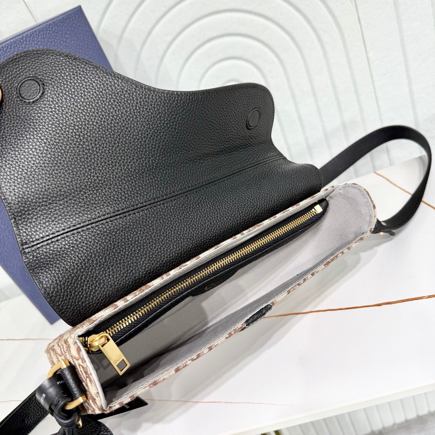 Dior Saddle Pouch Oblique – Noir et gris
