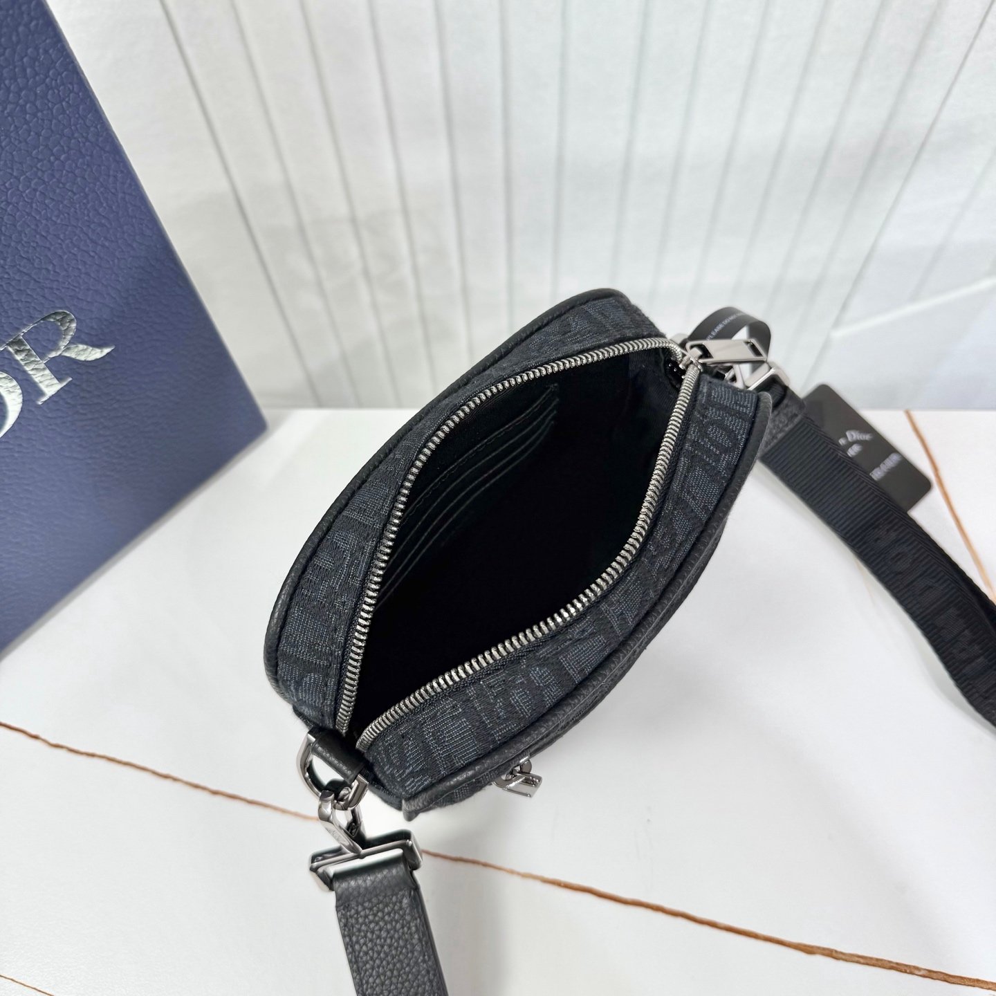 Dior Utility Camera Bag – Noir