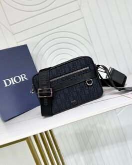 Dior Utility Camera Bag – Noir – sangle à boucle