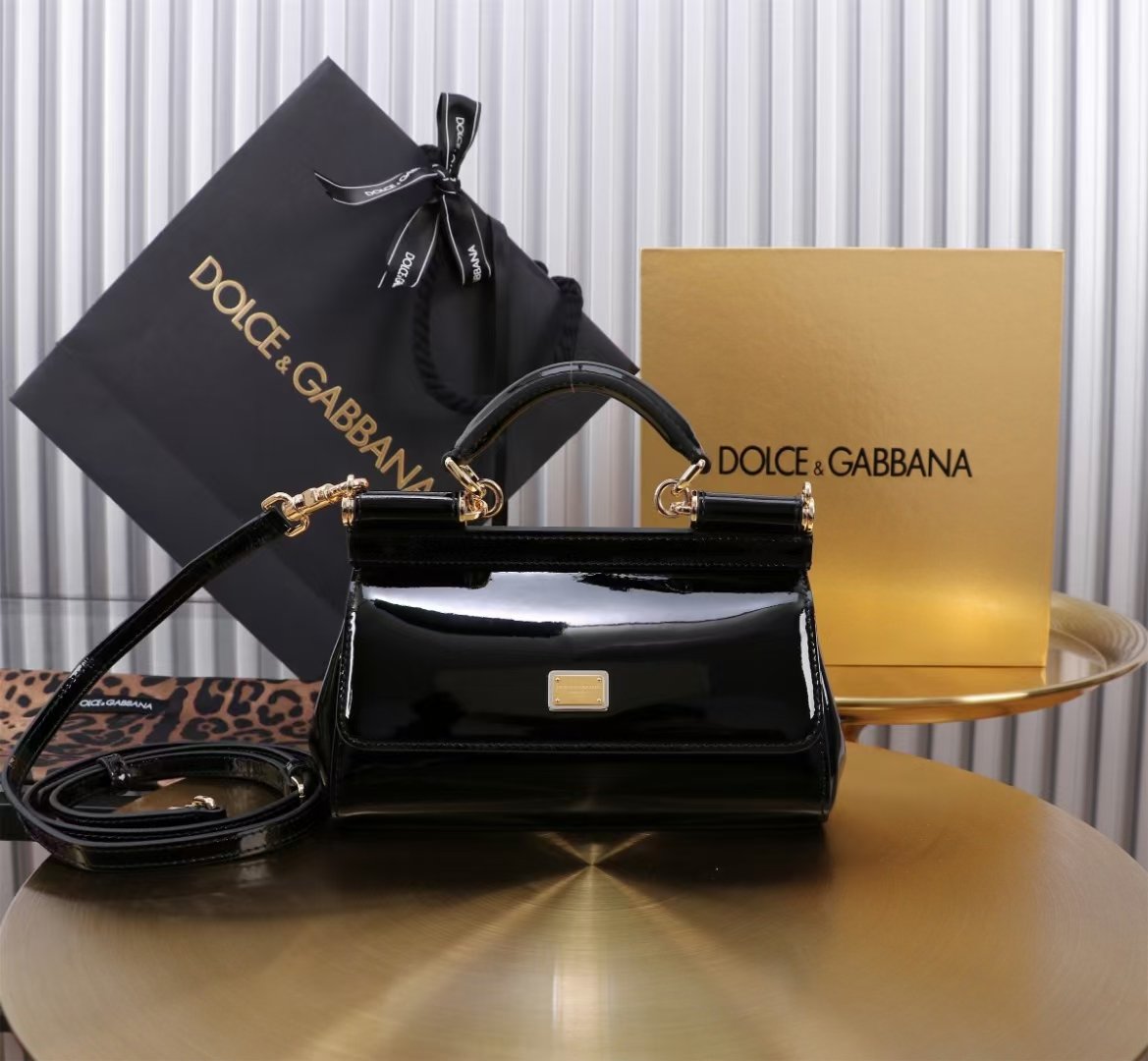 Dolce & Gabbana DG Logo Shoulder Bag – Noir – plaque dorée