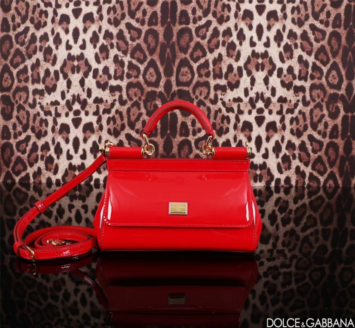 Dolce & Gabbana Sicily Mini – Rouge – plaque dorée