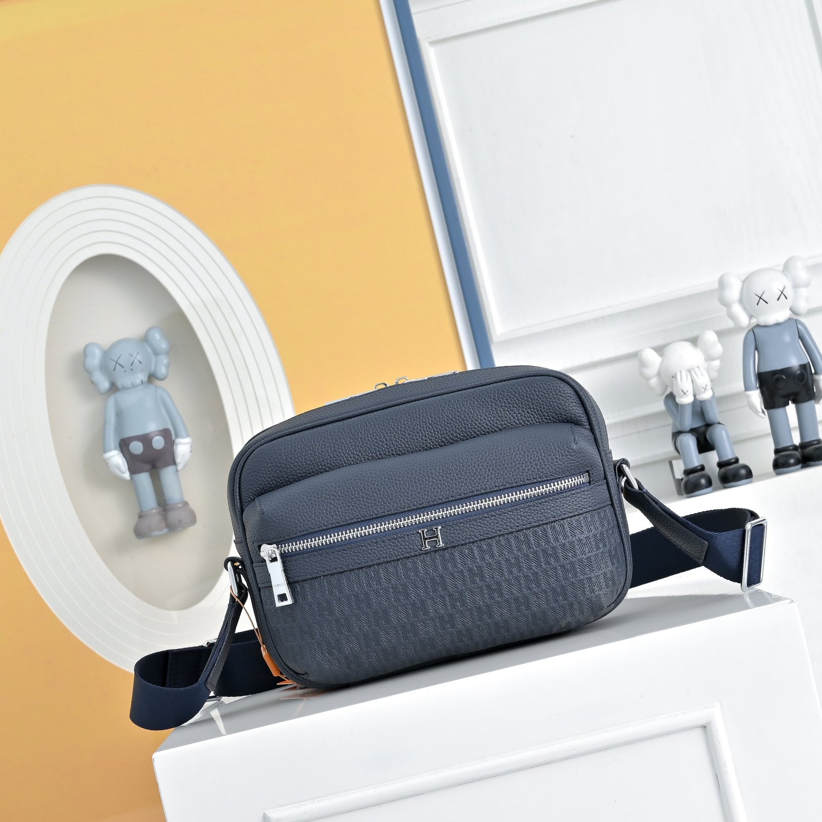 Hermès Camera Bag H tressé – Bleu gris