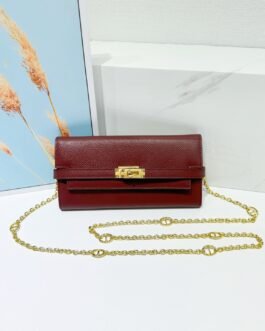 Hermès Kelly To Go – Bordeaux – chaîne dorée