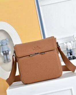 Hermès Messenger H embossé – Camel