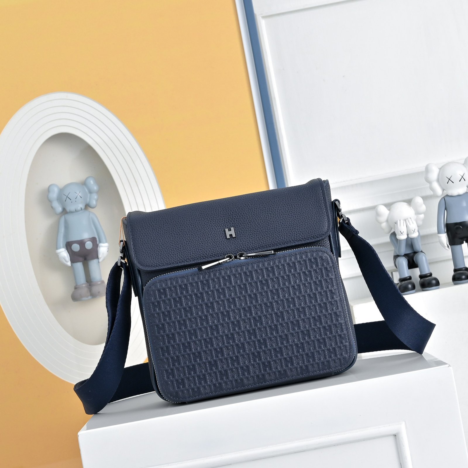 Hermès Sacoche H tressée – Bleu marine