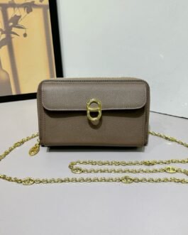 Hermès Wallet on Chain fermoir ovale – Taupe – chaîne dorée