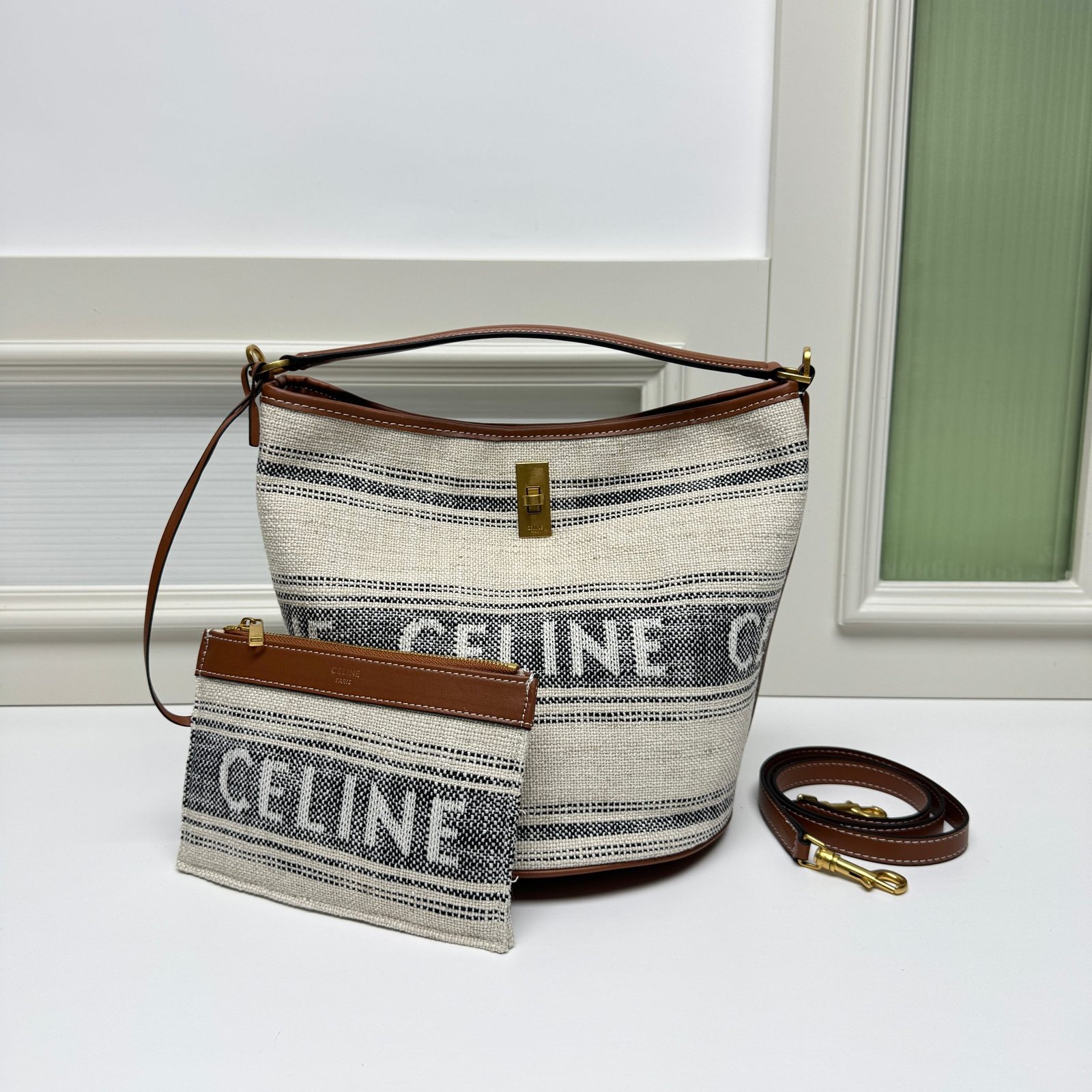 CELINE Ava Gris